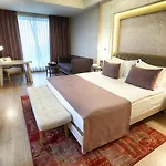 The Park 5*