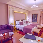 Ξενοδοχείο The Park 5*