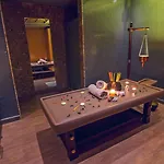 Ξενοδοχείο The Park 5*