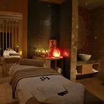 The Park Ξενοδοχείο 5*